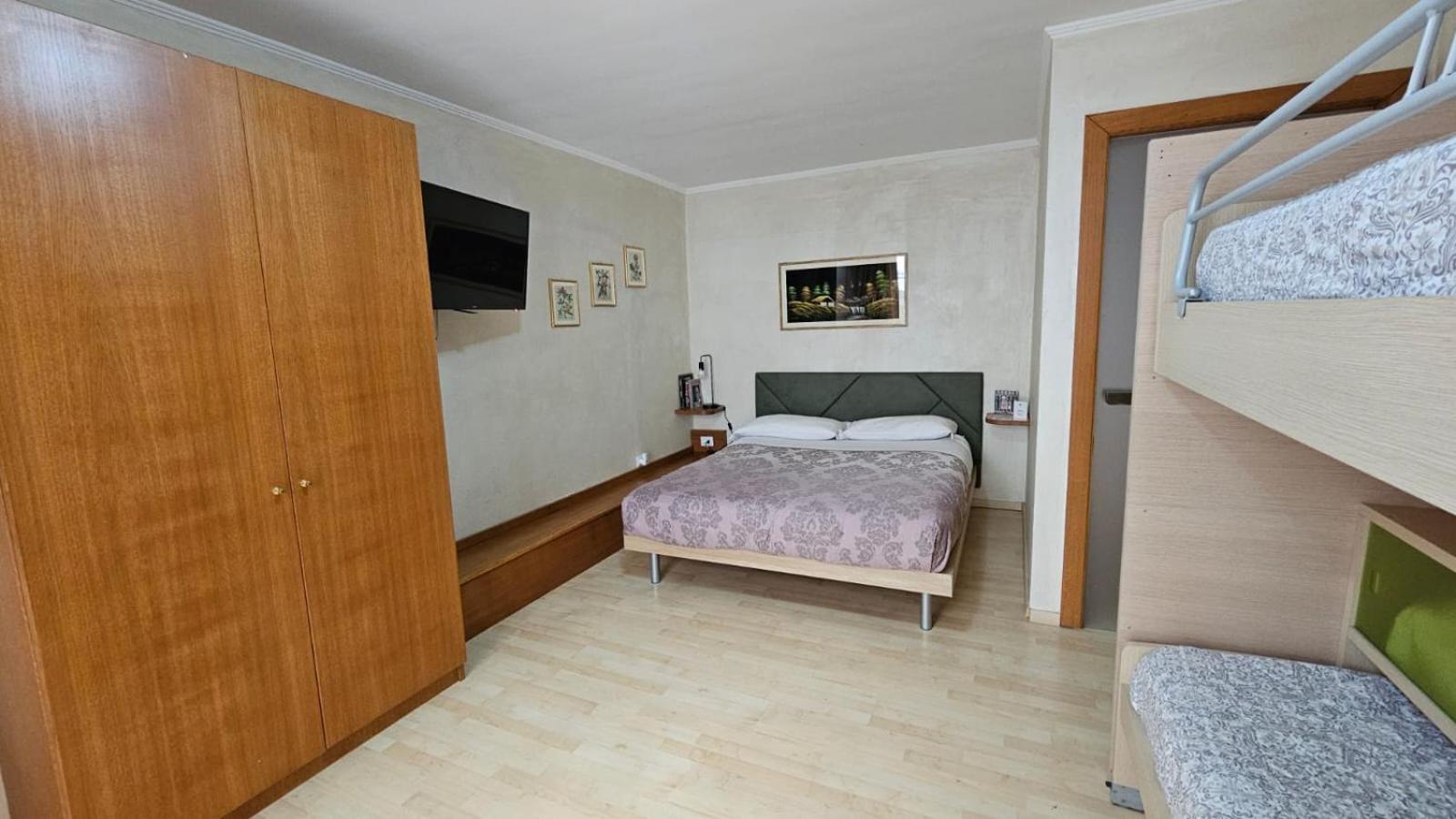 Vittoria Guest House Salerno Exterior foto
